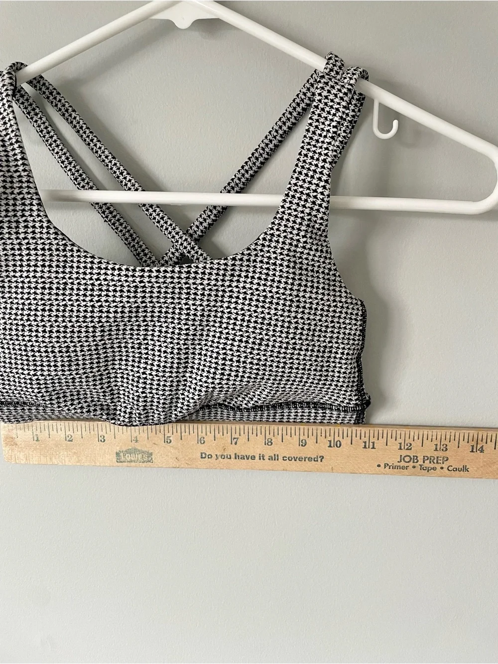 Lululemon Energy Bra Houndstooth Black and White Strappy Back Womens 2 EUC 48$